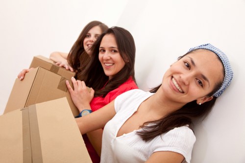 Careful packing and transport for a flat move in Highbury